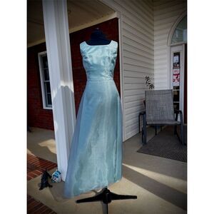 Bill Levkoff Women's Size 10 Blue Sleeveless Long Evening Gown